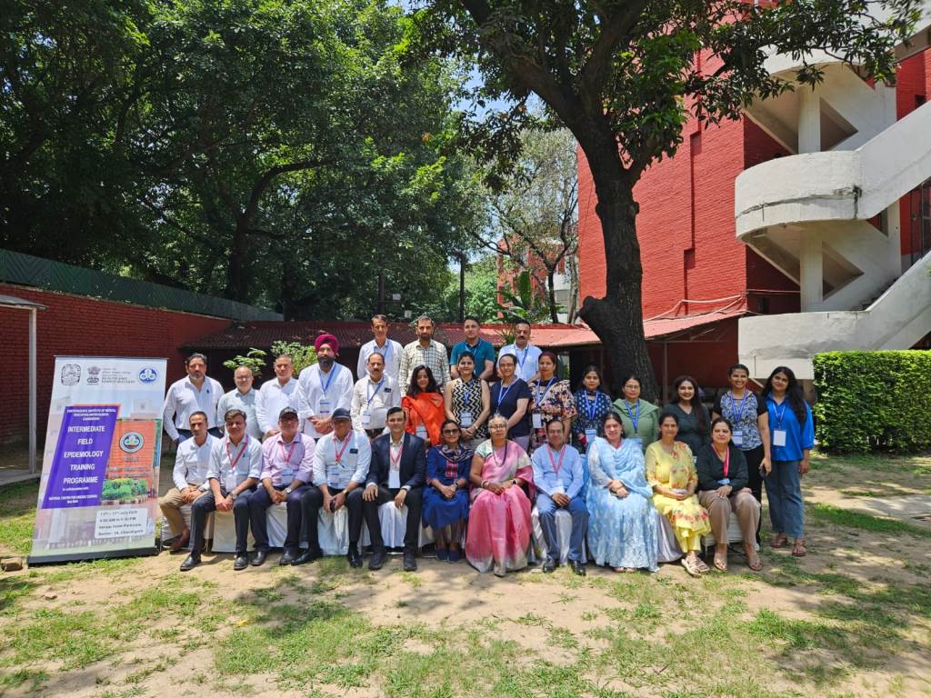 पीजीआईएमईआर ने 13 से 17 जुलाई 2026 तक राष्ट्रीय रोग नियंत्रण केंद्र और स्वास्थ्य एवं परिवार कल्याण मंत्रालय के सहयोग से इंटरमीडिएट फील्ड एपिडेमियोलॉजी प्रशिक्षण कार्यक्रम शुरू किया